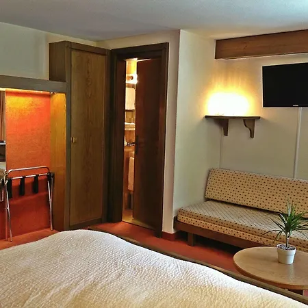 La Collina Hotell 3*